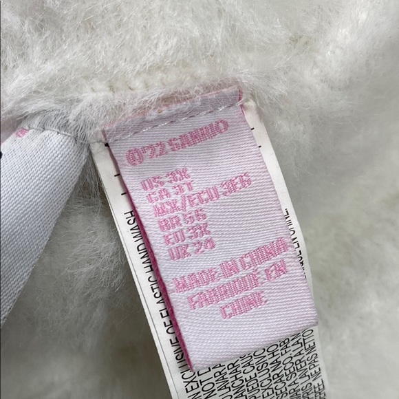 Hello Kitty Forever 21 White Fuzzy Shorts SZ 3X EUC cute comfy PJ - Picture 5 of 6